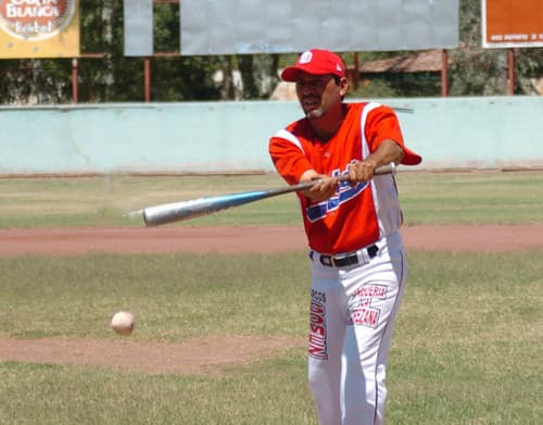 Radio Taxis Halcones venció al Deportivo Autoclimas Torrman en la última fecha del Beisbol de Veteranos. Triunfos en la última jornada de Veteranos