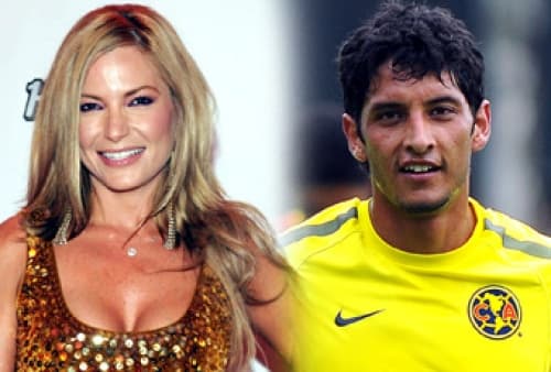 La bella actriz de Televisa fue vista en actitud cariñosa con el habilidoso mediocampista del América, quien se habría convertido en su nuevo amor.