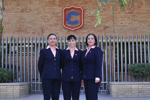 Educación. Las maestras Elvira Sandoval García, Blanca Carrasco y Elvia Durán.