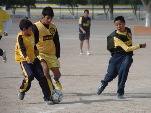 En Planet Gol Torreón iniciará en breve sus funciones la Escuela de Futbol América, a cargo del profesor Rogelio Hernández.
