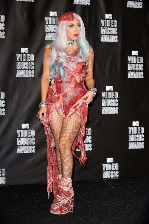 Vestido de Lady Gaga, el más icónico del año