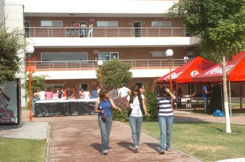 Abiertos. La UVM continúa con su proceso de inscripción.  EL SIGLO DE TORREÓN / ARCHIVO
