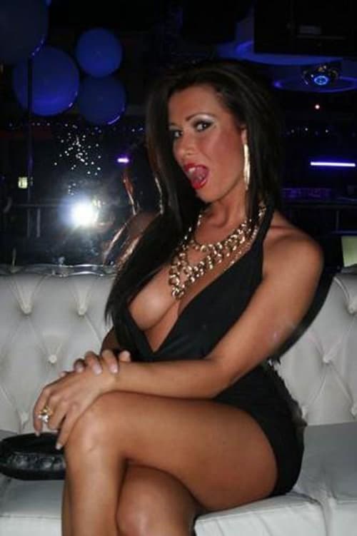 Aurora, quien se presenta a sí misma como actriz porno, hizo declaraciones al programa “Chiambretti Night”, el mismo en el que una bailarina le hizo un sensual baile al camerunés Samuel Eto'o.