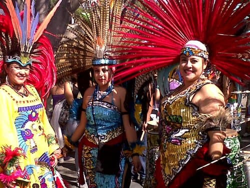 La trayectoria. El Grupo de Danza Azteca Chicomoztoc que estará hoy a las 12:00 en el Arocena fue fundado en 1964. EL SIGLO DE TORREÓN / CORTERSÍA