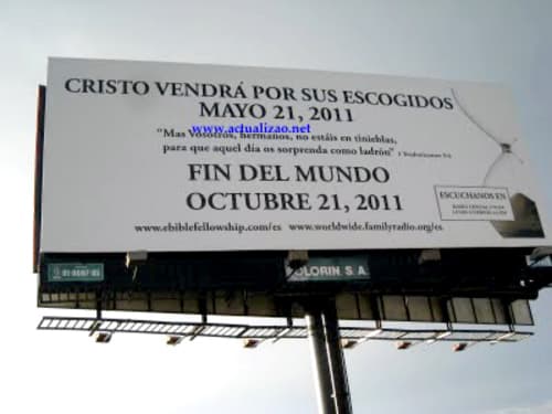 La teoría del Fin del Mundo del 21 de mayo de 2011 de Harold Camping, se esparció como una ola de fuego en Internet.