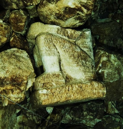 Hallan ofrenda mortuoria en Cenote de Chichén Itzá
