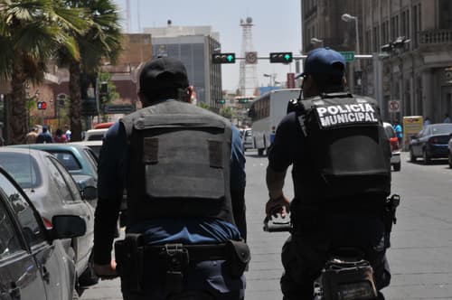 El descuento fue revelado ayer por regidores panistas al denunciar casos en que la 'cuota' es aportada sin el consentimiento de los agentes.