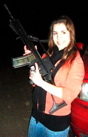 Sarah Fuentes Rascón fue electa el pasado domingo en Chihuahua y en las redes sociales apareció su imagen con un arma de alto poder.