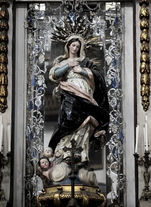 Escultura de la Virgen de la Purísima que fue inspirada en la belleza y parte de la voluptuosidad de María Ignacia 'la Güera' Rodríguez, una aristócrata cortesana del siglo XIX. (EFE)