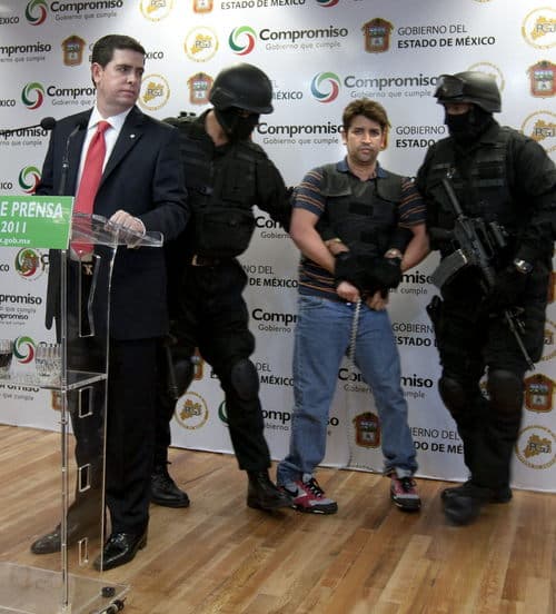 García Montoya, originario de Guasave, también utilizaba la identidad de Jesús Serrano, fue detenido en la delegación Tlalpan en el DF. Fue detenido en una casa de seguridad en dicha demarcación.