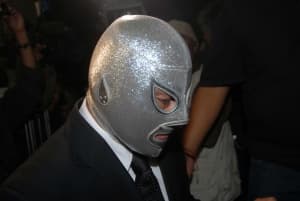 El Hijo de El Santo dijo que siente mucha tristeza por el fallecimiento de Gaspar Henaine.