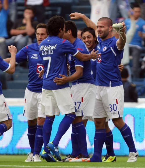 Alberto Quintano no pone a los celestes como favoritos al título del Torneo Apertura 2011 del futbol mexicano.