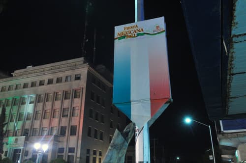 Irregulares. Municipio va contra anuncios espectaculares que no pagan. Además se retiraron pendones, cartulinas y engomados.