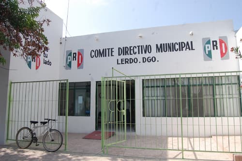 Nuevo dirigente. Al mando del Frente Juvenil Revolucionario.