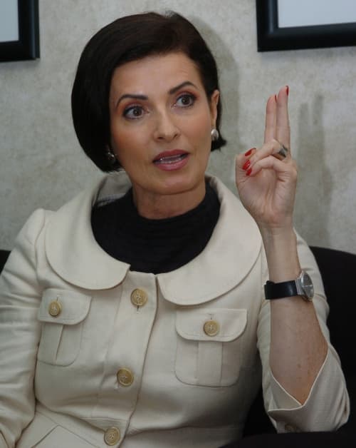 Gaby Vargas presentará su libro número 13