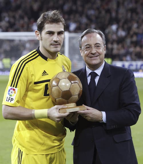 Iker Casillas encabeza la lista de los mejores porteros del mundo. Iker Casillas es el mejor arquero