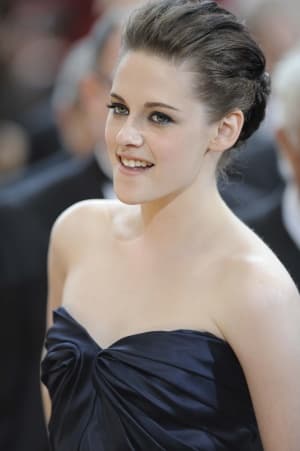 El vestido que lució Kristen Stewart, en la saga de Crepúsculo será puesto a la venta.