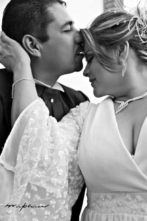 Mendoza Martínez y Tito Javier Becerra Arroyo, el día de su boda.- Mapear Fotografía