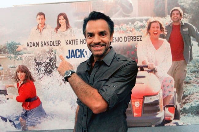 Debuta. Eugenio Derbez debutó en el filme Jack and Jill protagonizado por Sandler.