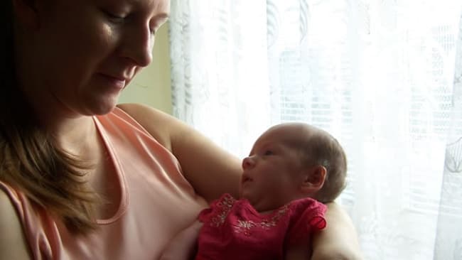 Un estudio revela que las mujeres que dieron a luz después de los 45 años viven más años.