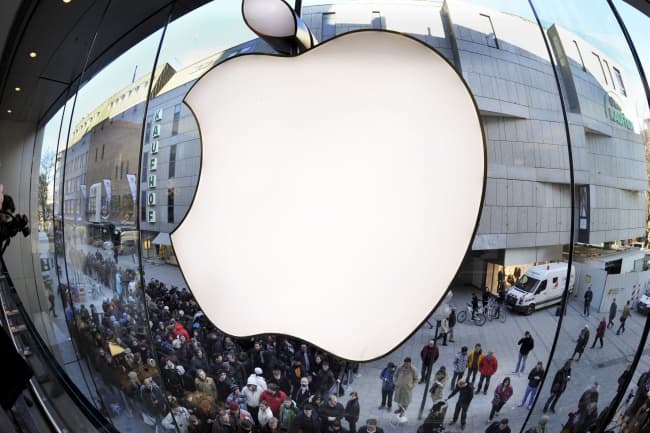 El gigante tecnológico se ha visto beneficiado por los rumores sobre el iPhone 5, pues incluso sus acciones han aumentado. ARCHIVO