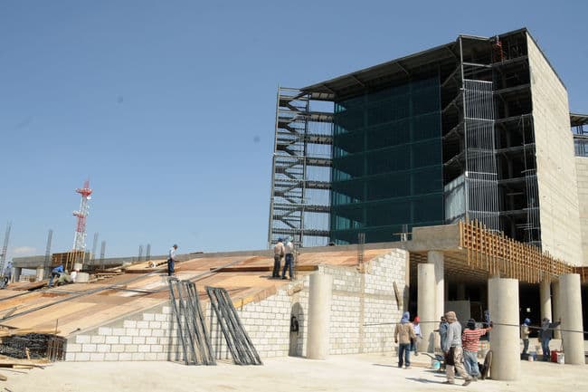 Aseguran. El diseñador del concepto arquitectónico de la Gran Plaza asegura que se desarrolló con las propuestas que hicieron organizaciones ciudadanas consultadas por el gobierno del Estado.