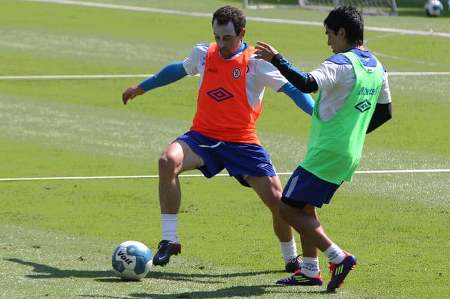 Gerardo Torrado jugará un partido a beneficio de la fundación Leo Messi. Ochoa y Torrado jugarán con Messi