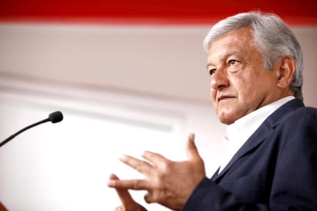 En entrevista en el Aeropuerto Internacional de Guanajuato, enfatizó que en el Partido Revolucionario Institucional (PRI) están nerviosos por el desplome de su candidato presidencial.