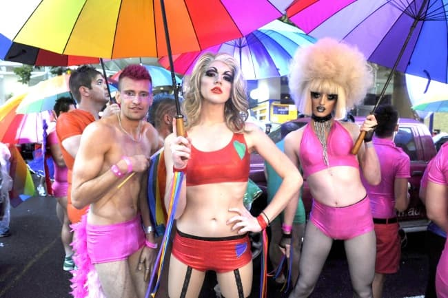 Decenas de activistas homosexuales y nacionalistas ortodoxos rusos fueron detenidos a finales de mayo durante el último intento de celebrar una marcha de orgullo gay en la capital.