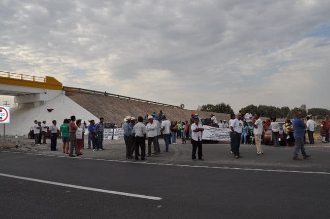 Falta. Todavía no han llegado a un acuerdo los productores de ejidos de Matamoros y el Ayuntamiento de Torreón, pero siguen las pláticas.