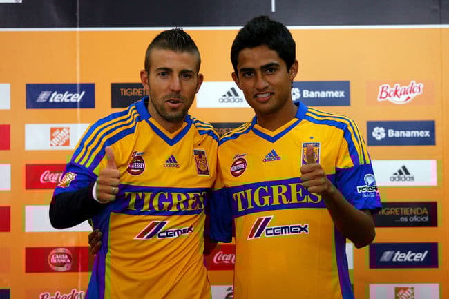Luis García Fernández (izquierda) y René Zamora fueron presentados ayer como refuerzos felinos. (Jam Media)