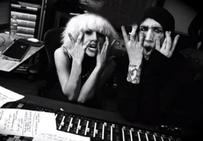 Juntos. Manson colaboró con Gaga en el remix de Love Game.
