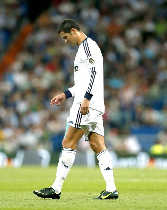 Descartó Cristiano que su estado de ánimo se deba al premio jugador del año para UEFA, que recayó en Andrés Iniesta.