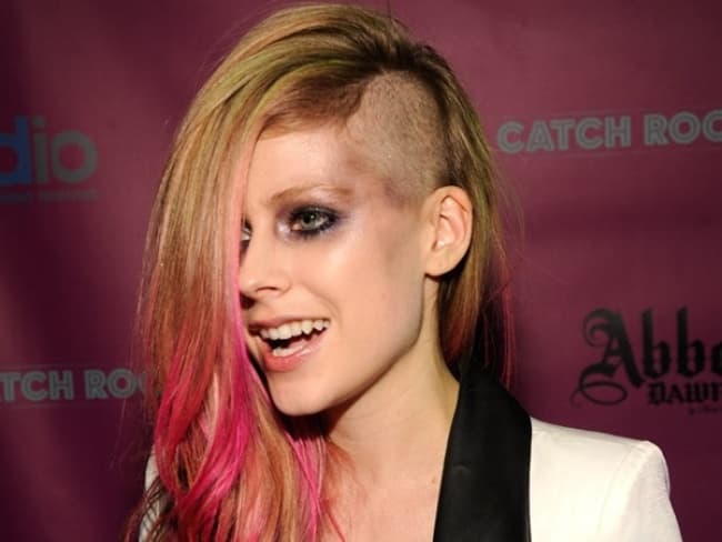 El nuevo look de Avril Lavigne. (Archivo)