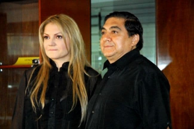 Consecuencias. Carlos Bonavides destacó que además el daño físico actualmente se puede ver en el cuerpo de su mujer.