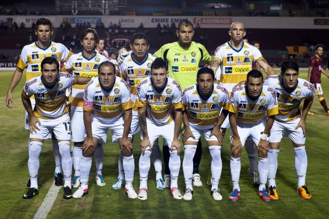 Sinaloa se metió al Estadio Victoria y le dio un apagón dorado a los Rayos de Necaxa como visitante, para avanzar a la Final de la Copa MX.
