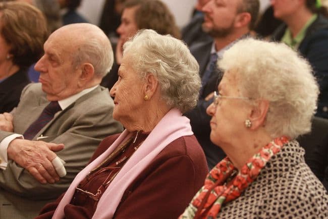 Más años. En ocho décadas la esperanza de vida se duplicó al pasar de 34 a 75 años. (EFE)