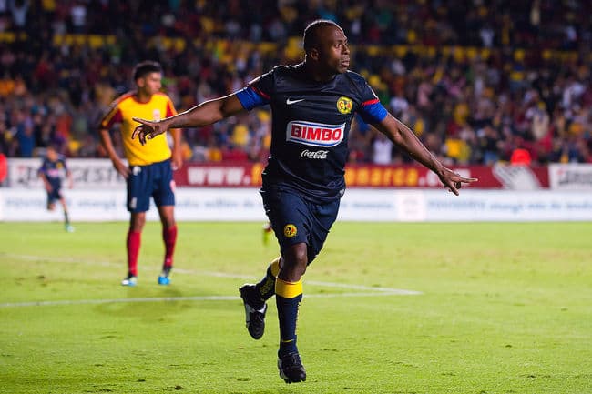 El ecuatoriano Christian Benítez anotó a los minuto 57 y 75, para desmoronar a Morelia en el juego de vuelta de los cuartos de final. (Jam Media)
