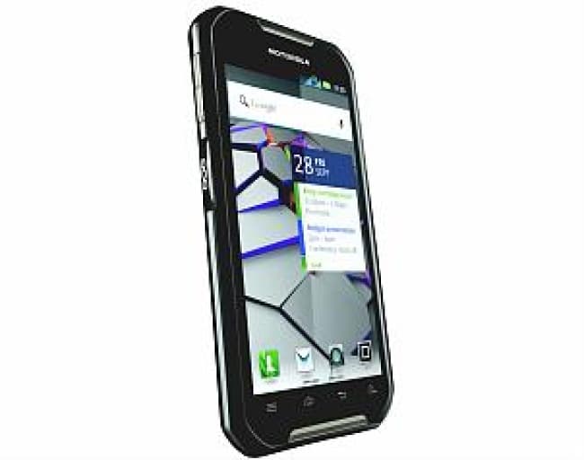 De la mano de Nextel, Motorola presenta este smartphone con radio capaz de realizar radioconferencias con hasta 25 personas y utilizar dos tipos de red en el mismo equipo: iDEN y Nextel Evolution.