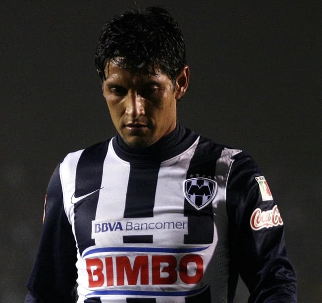 El técnico de Rayados del Monterrey, Víctor Manuel Vucetich, dejó en claro que el volante ofensivo Ángel Reyna no tiene cabida en el equipo.