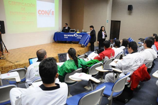 Ayer concluyeron las actividades del curso de capacitación impartido en esta ciudad por el Colegio Nacional de Entrenadores. Termina curso de capacitación del Conae