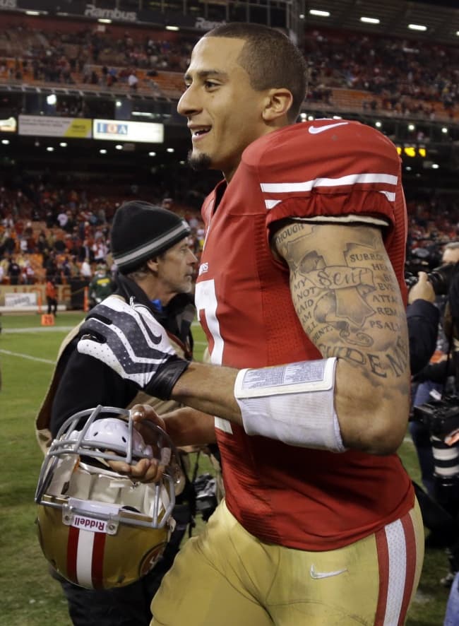 El mariscal de los 49's, Colin Kaepernick, nunca dudó en llegar a la NFL. (AP)
