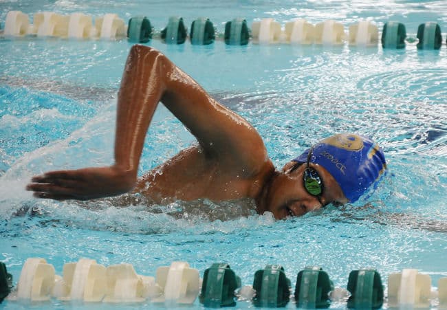 Los tritones del Instituto Tecnológico de Estudios Superiores de Monterrey, Campus Laguna, fueron los ganadores absolutos del Desafío 50 por 100. Tec de Monterrey ganó el Desafío 50x100 en relevos