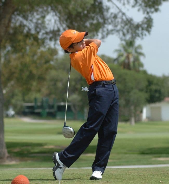 Un menor de edad logró hacer ayer un hole in one en esta ciudad. Niño logra un hole in one en el C. Torreón