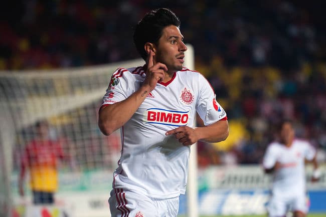 Rafael Márquez Lugo no terminó la práctica de ayer con la finalidad de no sobrecargarse. Alarma en Chivas, Sabah y Márquez dejan práctica