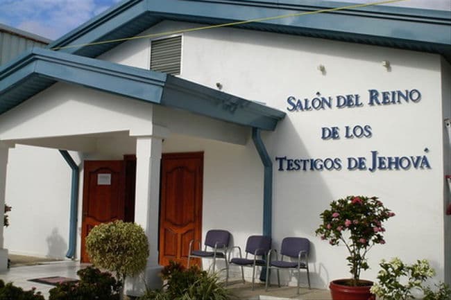 Recuerdan. La congregación Testigos de Jehová conmemoró ayer la muerte de Cristo, en los Salones del Reino.