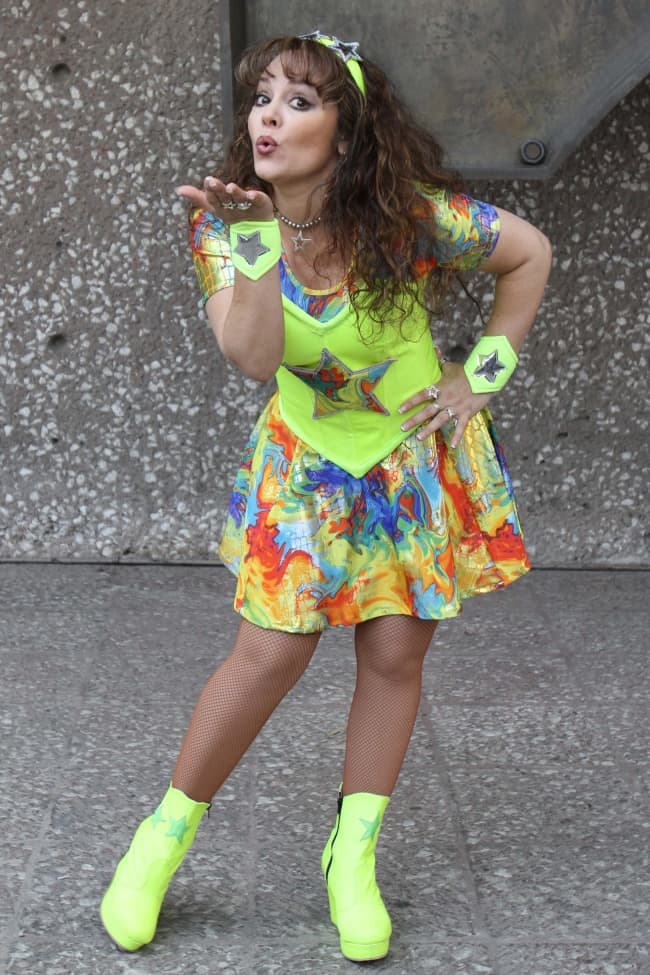 Adiós. ‘La Reina de los Niños’ realizará su última gira con dicho personaje para regresar a la balada pop.