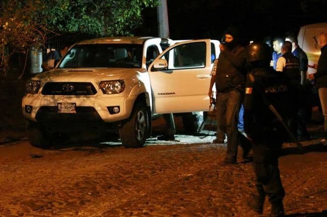 Víctimas de la violencia. David y Alejandro Páramo, hijos de periodistas fueron asesinados la madrugada del sábado. La PGR ya atrajo el caso y levantó dos líneas de investigación.