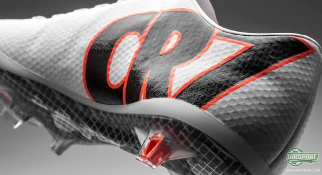 Los espectaculares botines de CR7. (Especial)