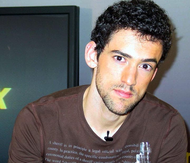 El actor mexicano forma parte del elenco de la película “Cantinflas”.